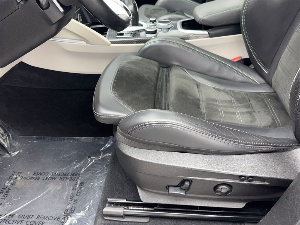 2020 Alfa Romeo Stelvio Quadrifoglio NAV,CAM,PANO,HTD STS,BLIND SPOT,20&quot; W Plano TX