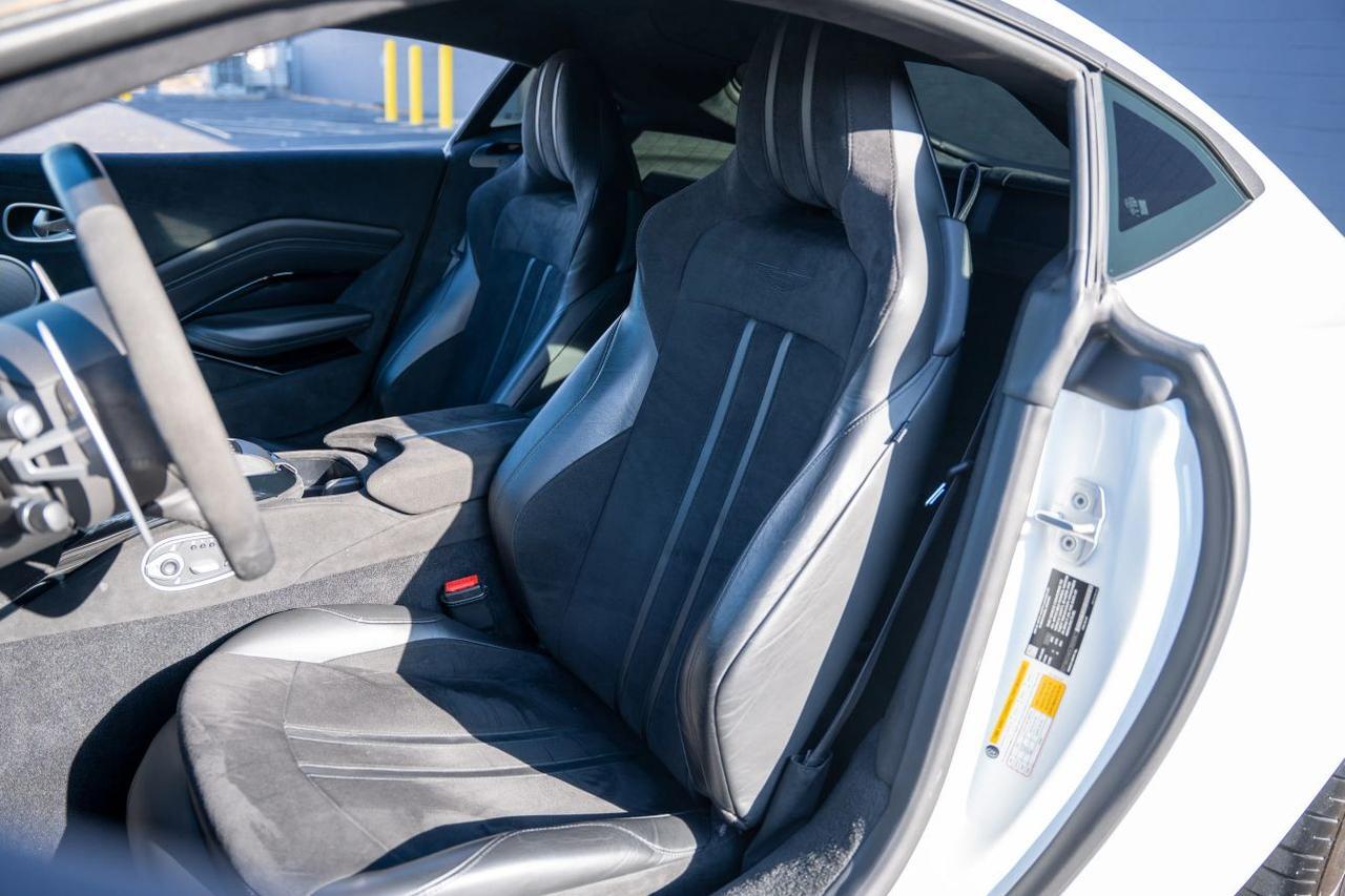 2020 Aston Martin Vantage