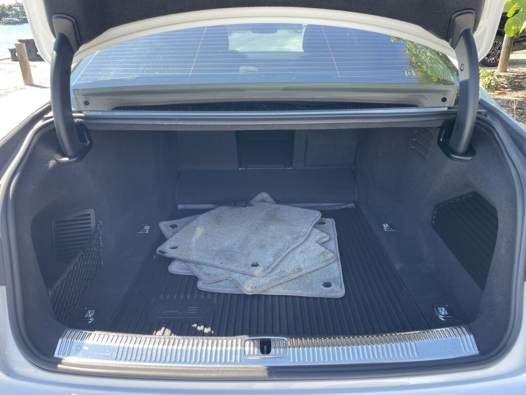 2020 Audi A8 L BLUETOOTH~COOLED SEATS~PARKING SENSORS~PREMIUM SOUND SYSTEM~ONLINE FINANCE Sarasota FL
