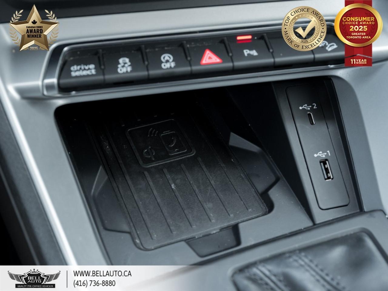 2020 Audi Q3 Komfort | PANOROOF | PARKASST | WIRELESSCHRG | BLUETOOTH | HTD LTHR SEATS | BACKUPCAM | NOACCIDENT Toronto ON
