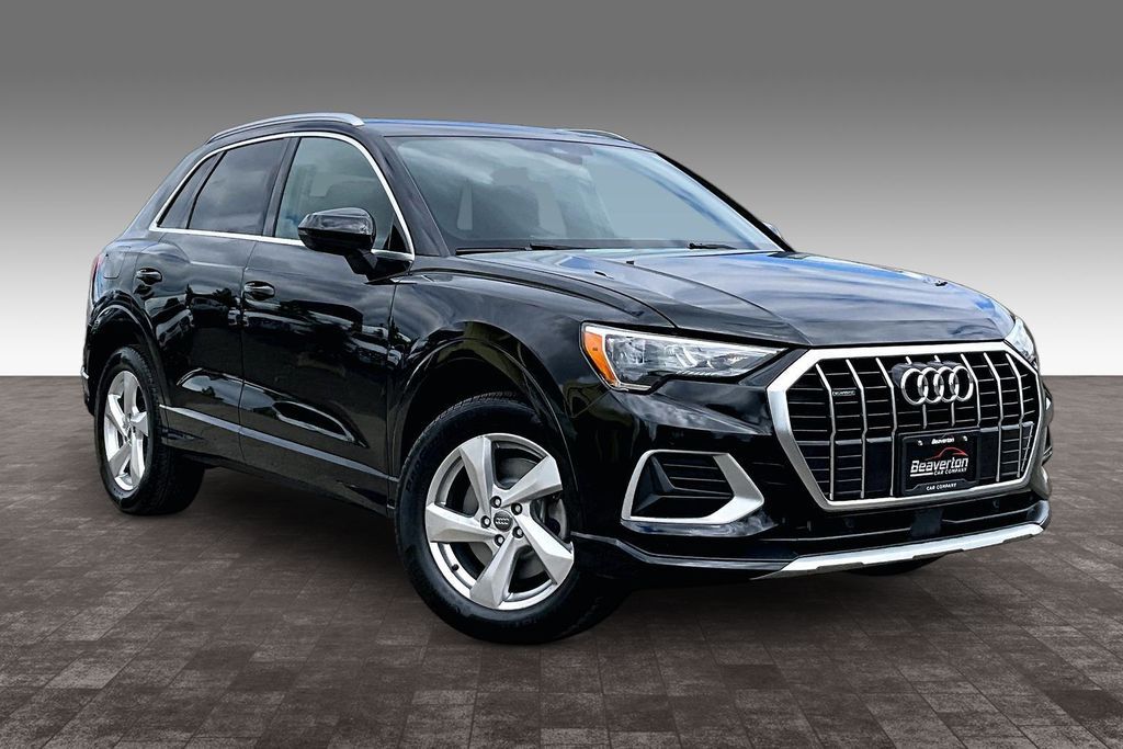 2020 Audi Q3 Premium