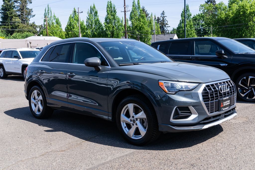 2020 Audi Q3 Premium