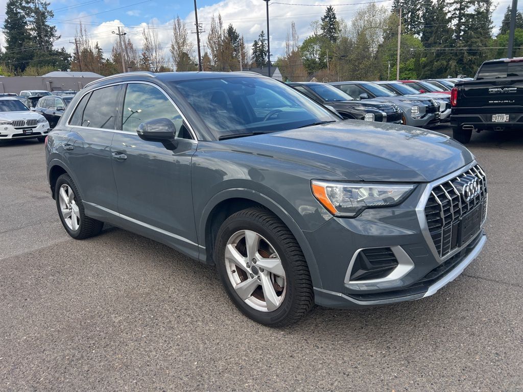 2020 Audi Q3 Premium