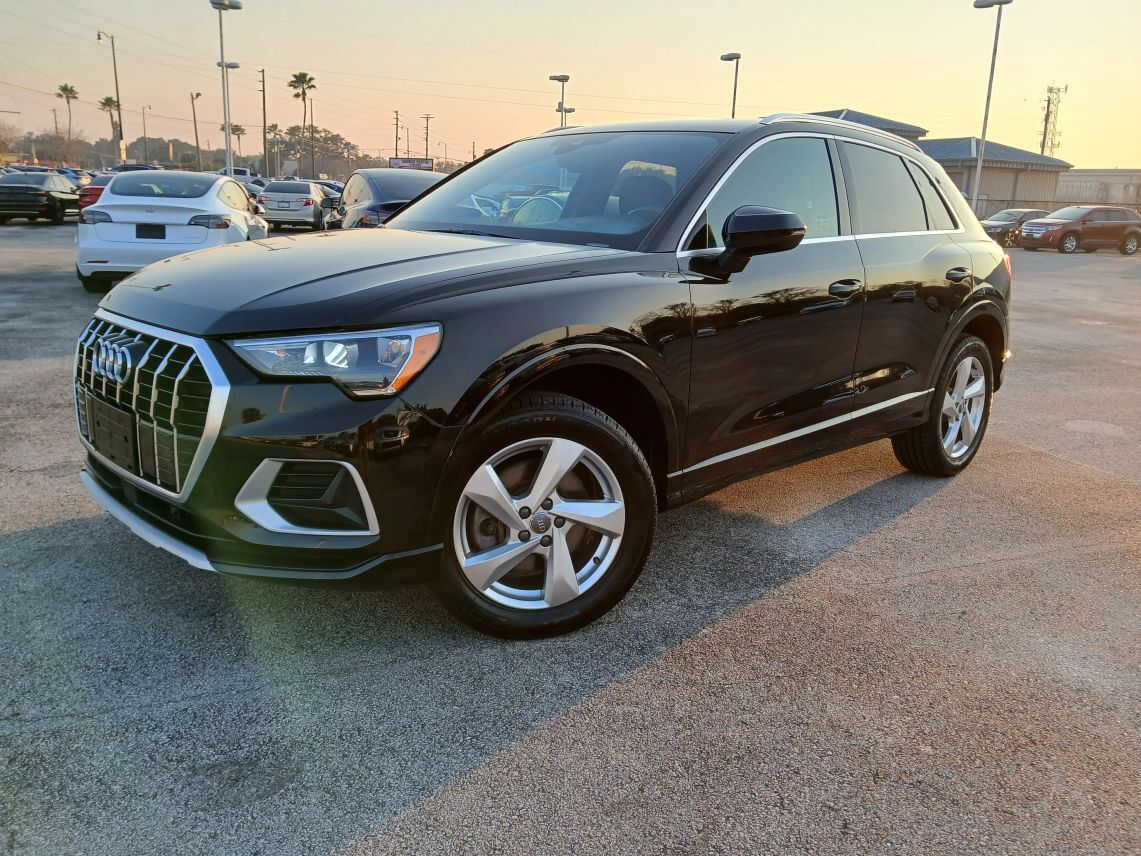 2020 Audi Q3 Premium Sport Utility 4D