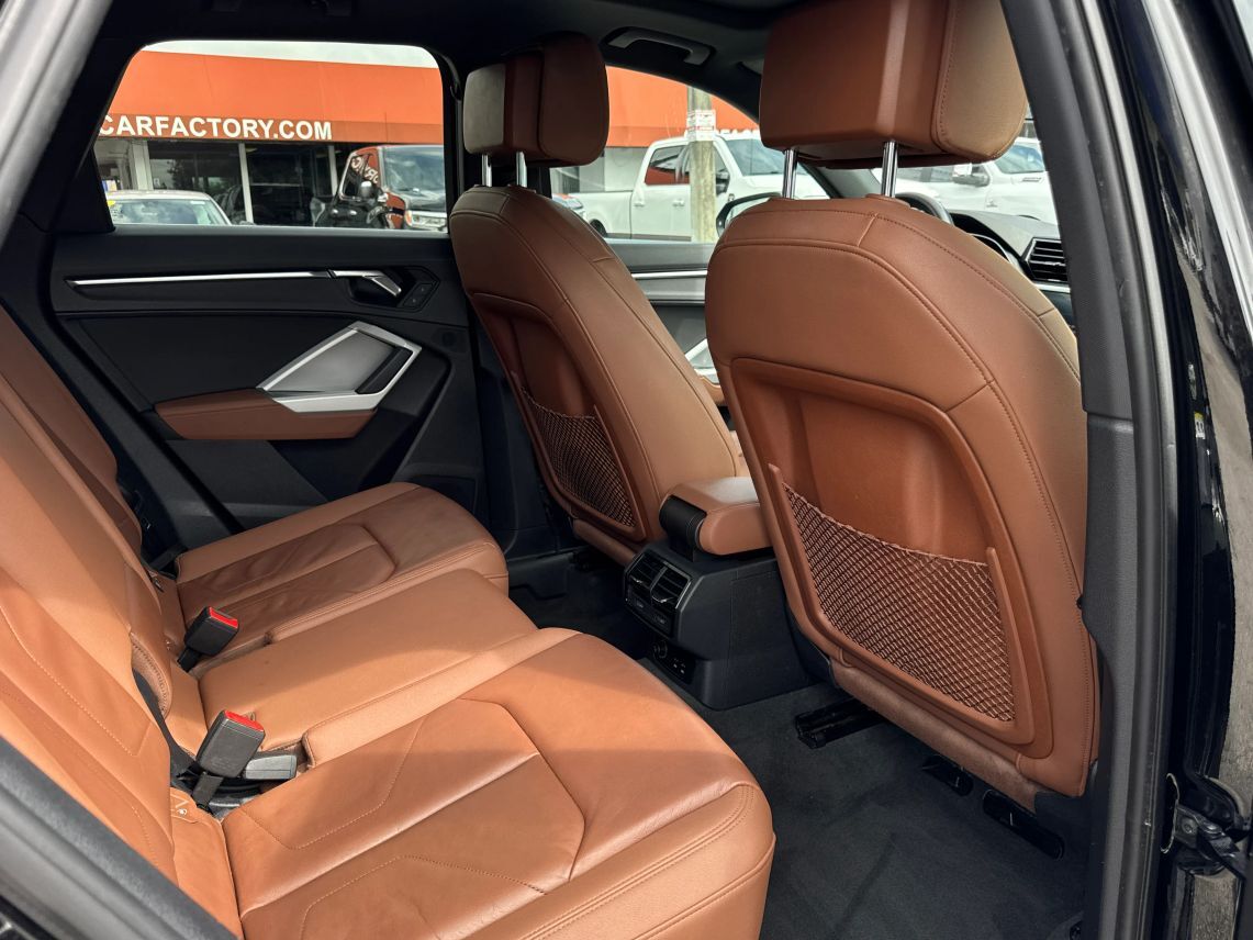 2020 Audi Q3 Premium Sport Utility 4D