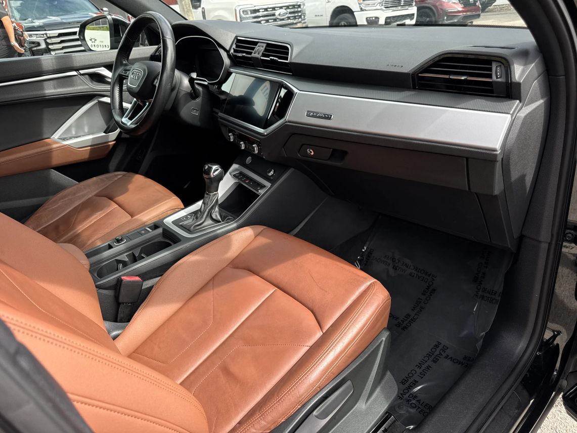 2020 Audi Q3 Premium Sport Utility 4D
