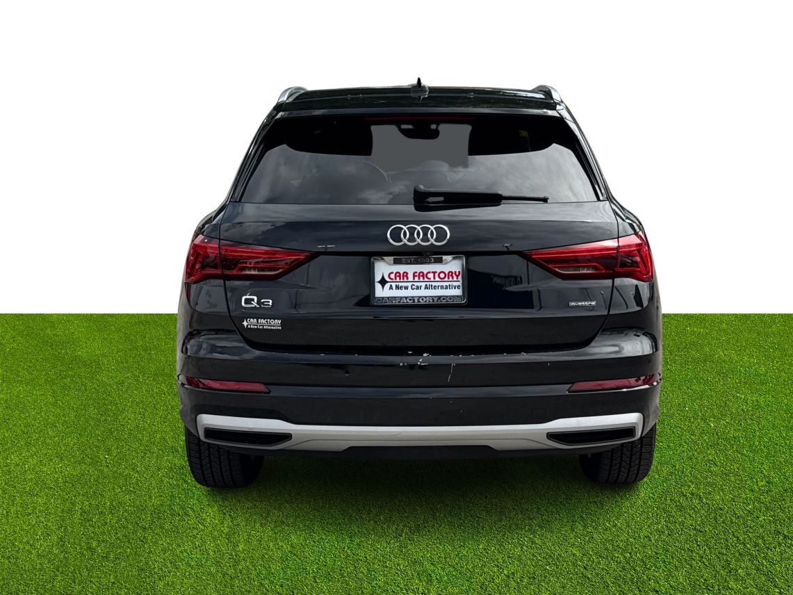 2020 Audi Q3 Premium Sport Utility 4D