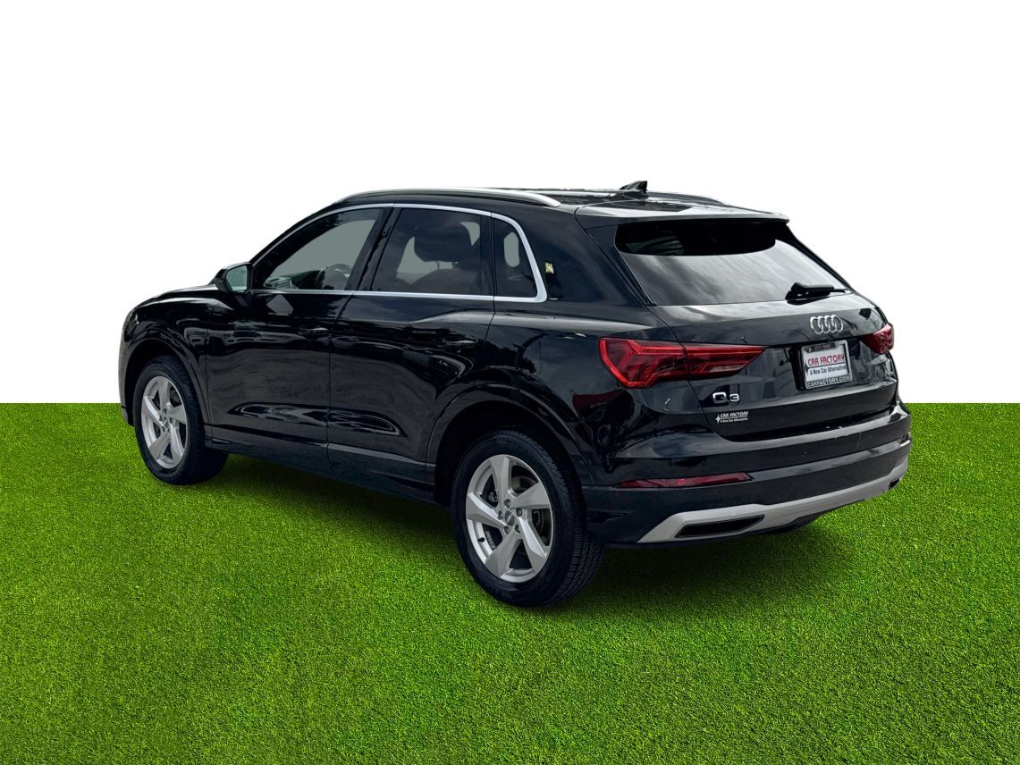 2020 Audi Q3 Premium Sport Utility 4D