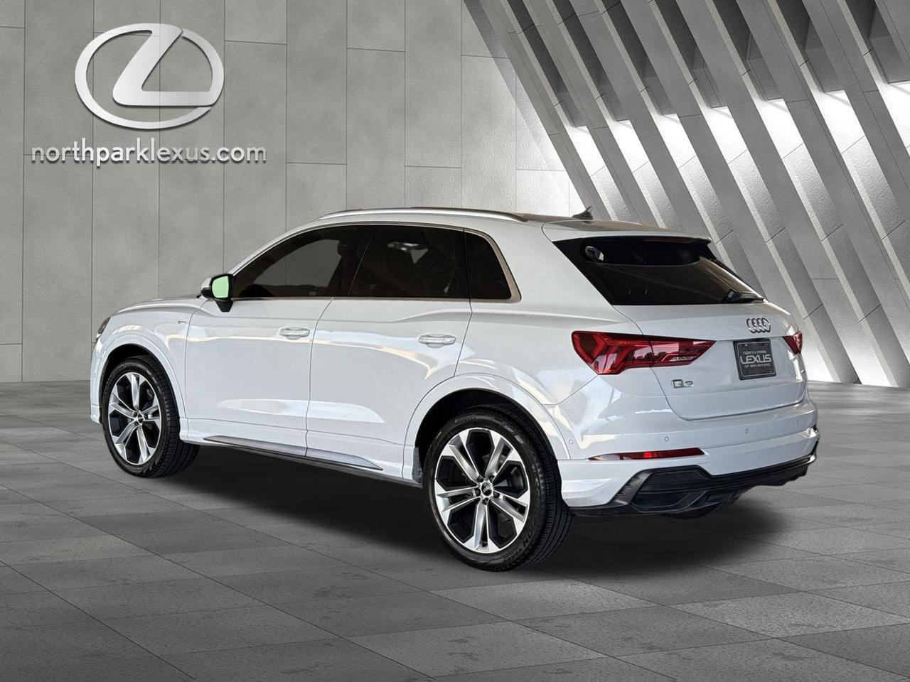 2020 Audi Q3 S line Prestige