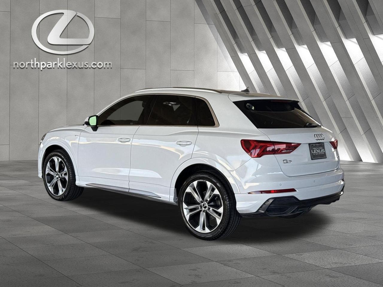 2020 Audi Q3 S line Prestige