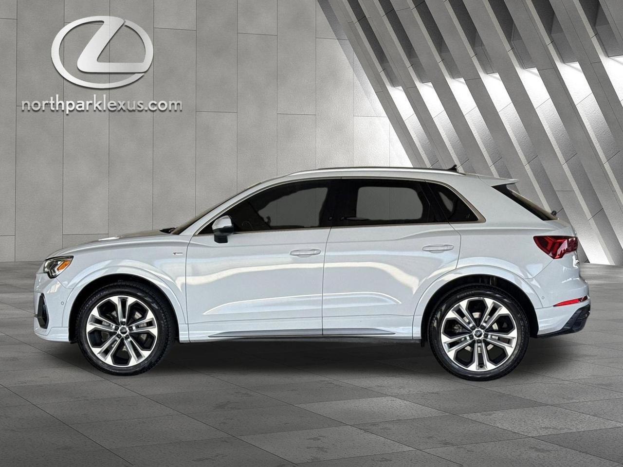 2020 Audi Q3 S line Prestige