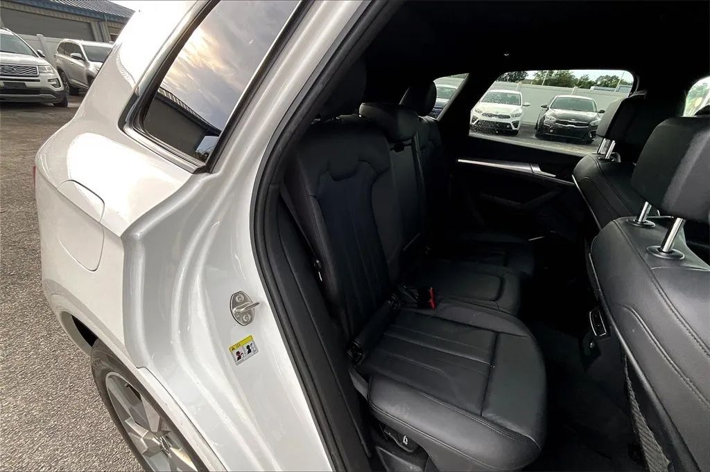 2020 Audi Q5 45 TFSI Titanium Premium Sport Utility 4D Maitland FL