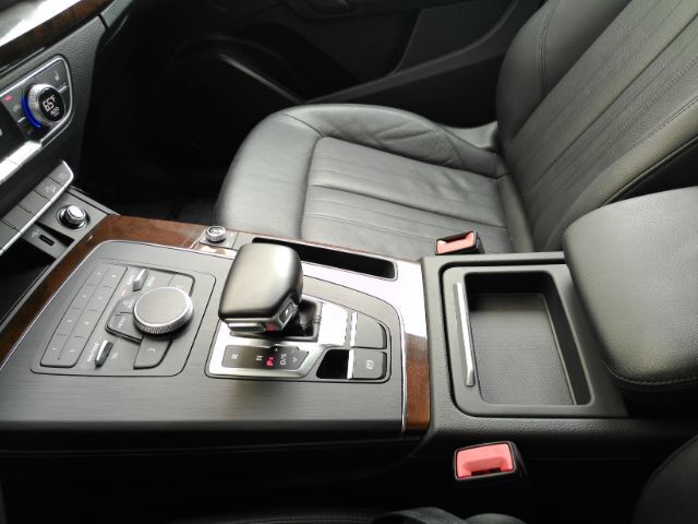 2020 Audi Q5 Premium 45 TFSI quattro S tronic Plano TX