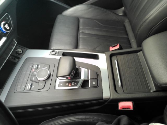 2020 Audi Q5 Premium 45 TFSI quattro S tronic Plano TX