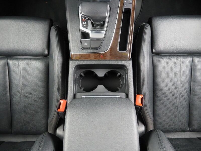 2020 Audi Q5 Premium Plus 45 TFSI Quattro *NAVIGATION, VIRTUAL COCKPIT, SAFTEY ALERTS, BACKUP-CAMERA, PANORAMA MOONROOF, LEATHER, CLIMATE SEATS, POWER LIFTGATE, 20 INCH WHEELS, WIRELESS CHARGING, ANDROID & APPLE Round Rock TX