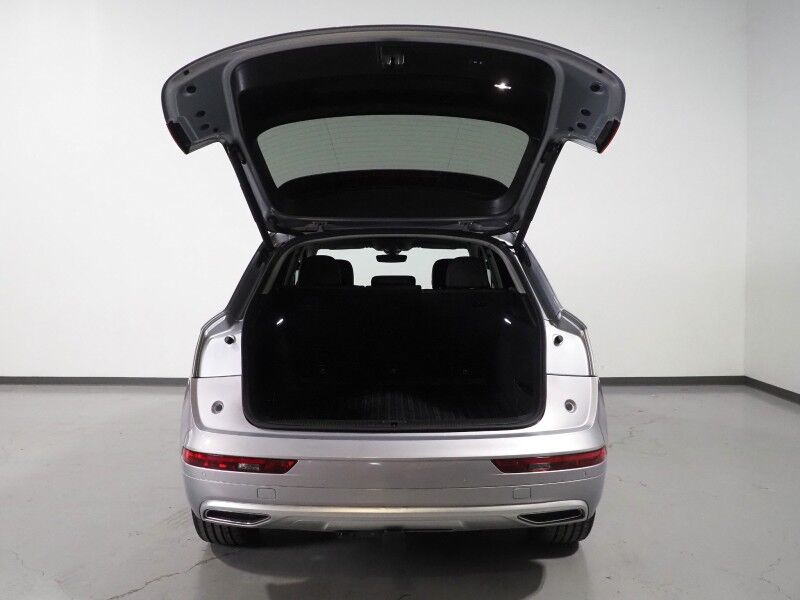 2020 Audi Q5 Premium Plus 45 TFSI Quattro *NAVIGATION, VIRTUAL COCKPIT, SAFTEY ALERTS, BACKUP-CAMERA, PANORAMA MOONROOF, LEATHER, CLIMATE SEATS, POWER LIFTGATE, 20 INCH WHEELS, WIRELESS CHARGING, ANDROID & APPLE Round Rock TX