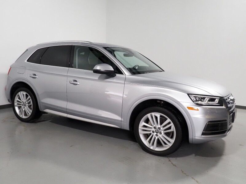 2020 Audi Q5 Premium Plus 45 TFSI Quattro *NAVIGATION, VIRTUAL COCKPIT, SAFTEY ALERTS, BACKUP-CAMERA, PANORAMA MOONROOF, LEATHER, CLIMATE SEATS, POWER LIFTGATE, 20 INCH WHEELS, WIRELESS CHARGING, ANDROID & APPLE