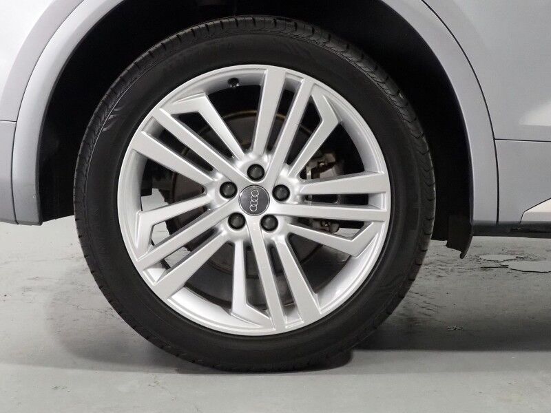 2020 Audi Q5 Premium Plus 45 TFSI Quattro *NAVIGATION, VIRTUAL COCKPIT, SAFTEY ALERTS, BACKUP-CAMERA, PANORAMA MOONROOF, LEATHER, CLIMATE SEATS, POWER LIFTGATE, 20 INCH WHEELS, WIRELESS CHARGING, ANDROID & APPLE Round Rock TX