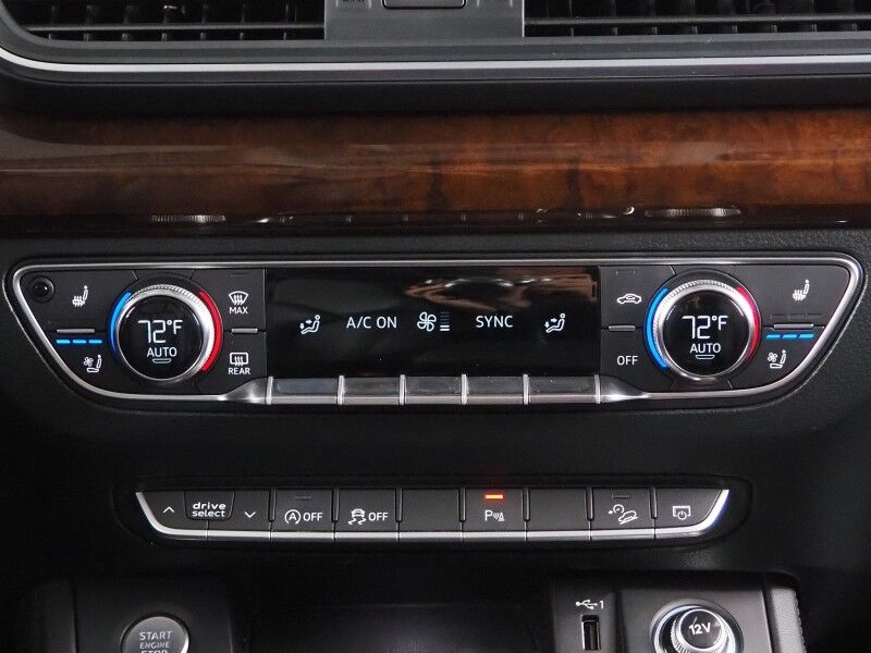 2020 Audi Q5 Premium Plus 45 TFSI Quattro *NAVIGATION, VIRTUAL COCKPIT, SAFTEY ALERTS, BACKUP-CAMERA, PANORAMA MOONROOF, LEATHER, CLIMATE SEATS, POWER LIFTGATE, 20 INCH WHEELS, WIRELESS CHARGING, ANDROID & APPLE Round Rock TX