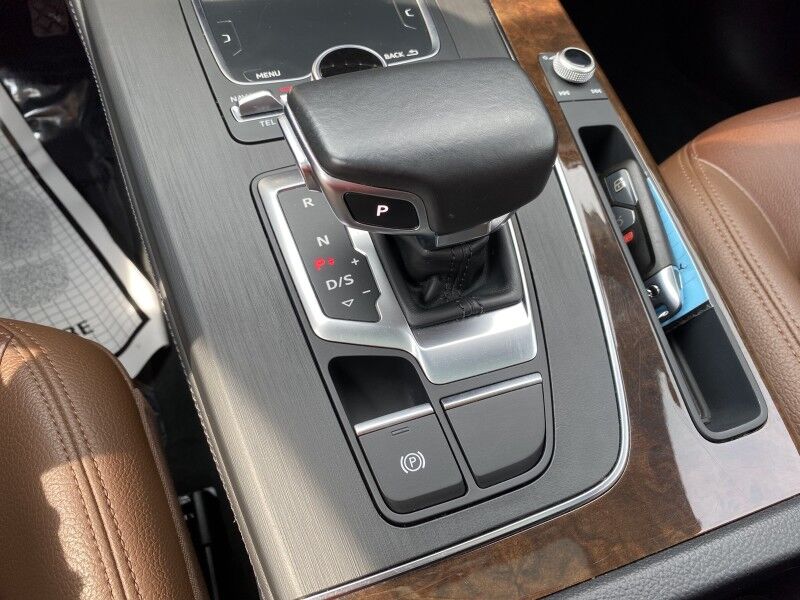 2020 Audi Q5 Premium Plus Bristol  PA