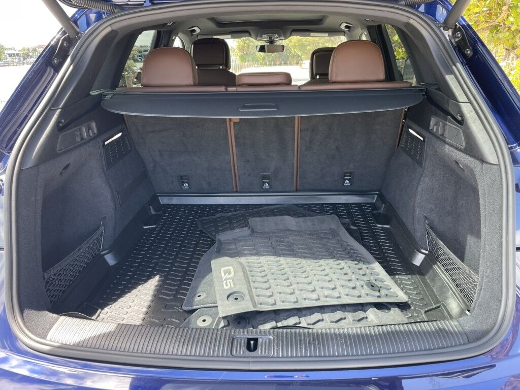 2020 Audi Q5 Premium~CLEAN CARFAX~EXCELLENT CONDITION~BLUETOOTH~DRIVER ASSISTANCE PACKAGE~PANORAMIC MOONROOF / SUNROOF Sarasota FL