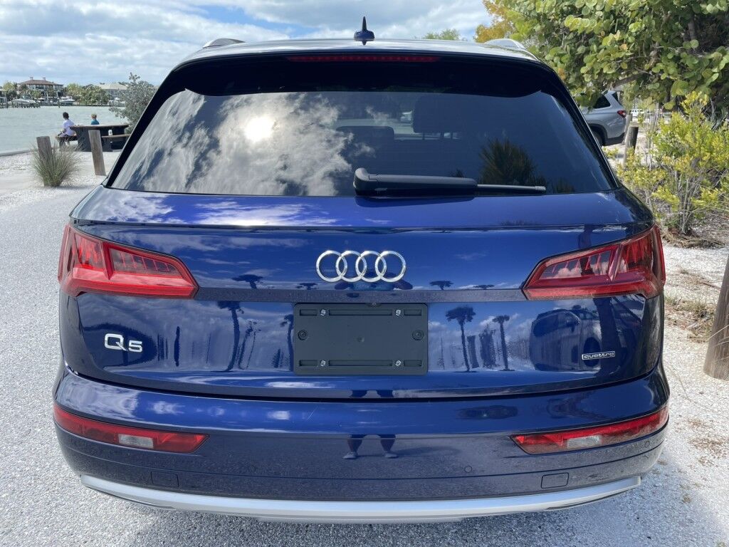 2020 Audi Q5 Premium~CLEAN CARFAX~EXCELLENT CONDITION~BLUETOOTH~DRIVER ASSISTANCE PACKAGE~PANORAMIC MOONROOF / SUNROOF Sarasota FL