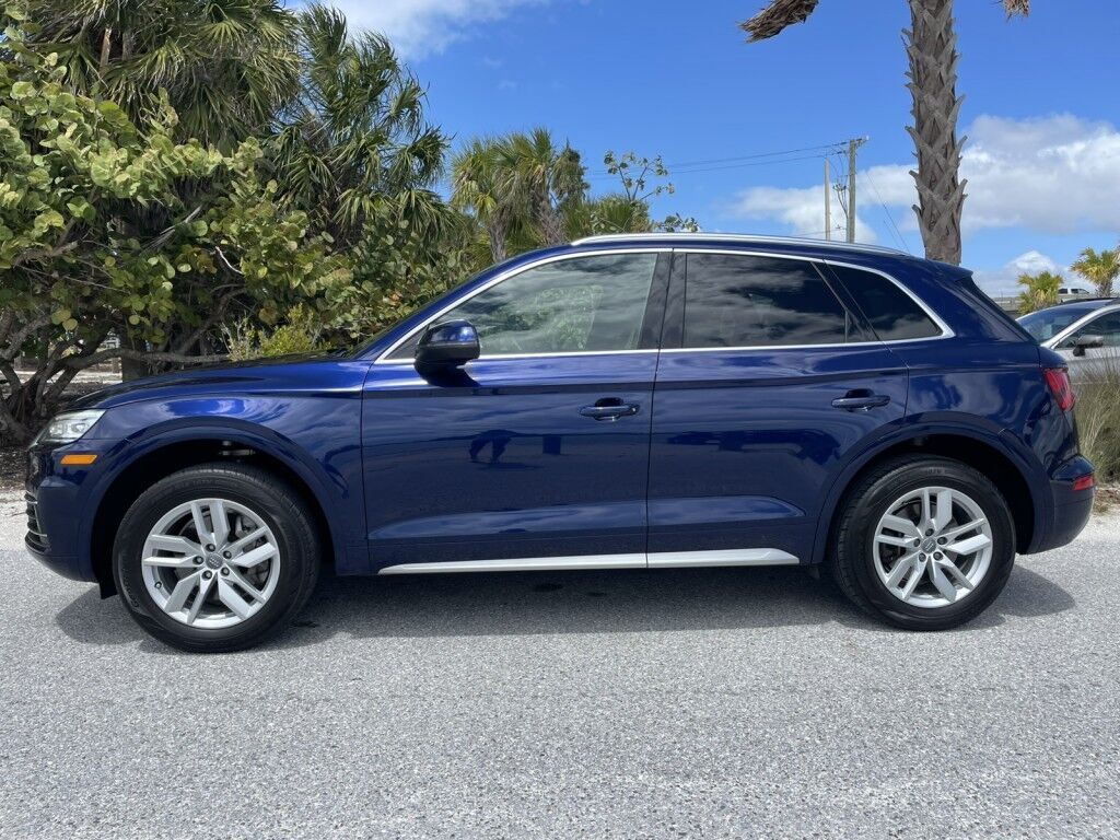 2020 Audi Q5 Premium~CLEAN CARFAX~EXCELLENT CONDITION~BLUETOOTH~DRIVER ASSISTANCE PACKAGE~PANORAMIC MOONROOF / SUNROOF Sarasota FL