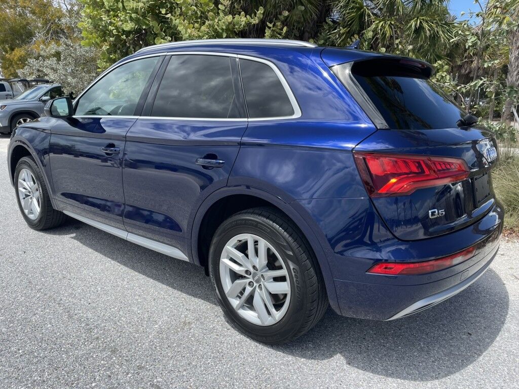 2020 Audi Q5 Premium~CLEAN CARFAX~EXCELLENT CONDITION~BLUETOOTH~DRIVER ASSISTANCE PACKAGE~PANORAMIC MOONROOF / SUNROOF Sarasota FL