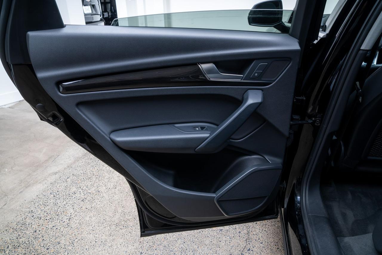 2020 Audi Q5 e 55 Premium Convenience Plus Package / Panoramic Roof Portland OR
