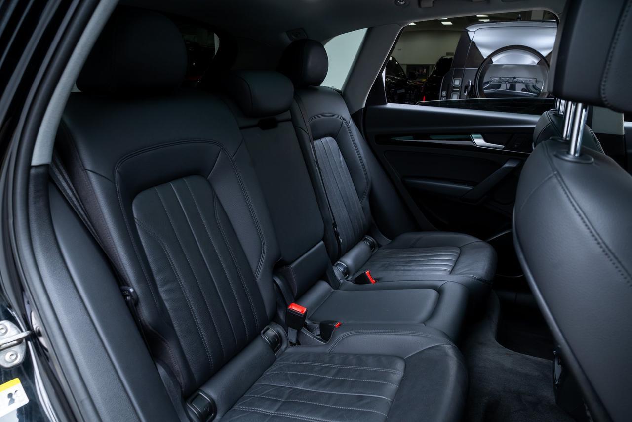 2020 Audi Q5 e 55 Premium Convenience Plus Package / Panoramic Roof Portland OR