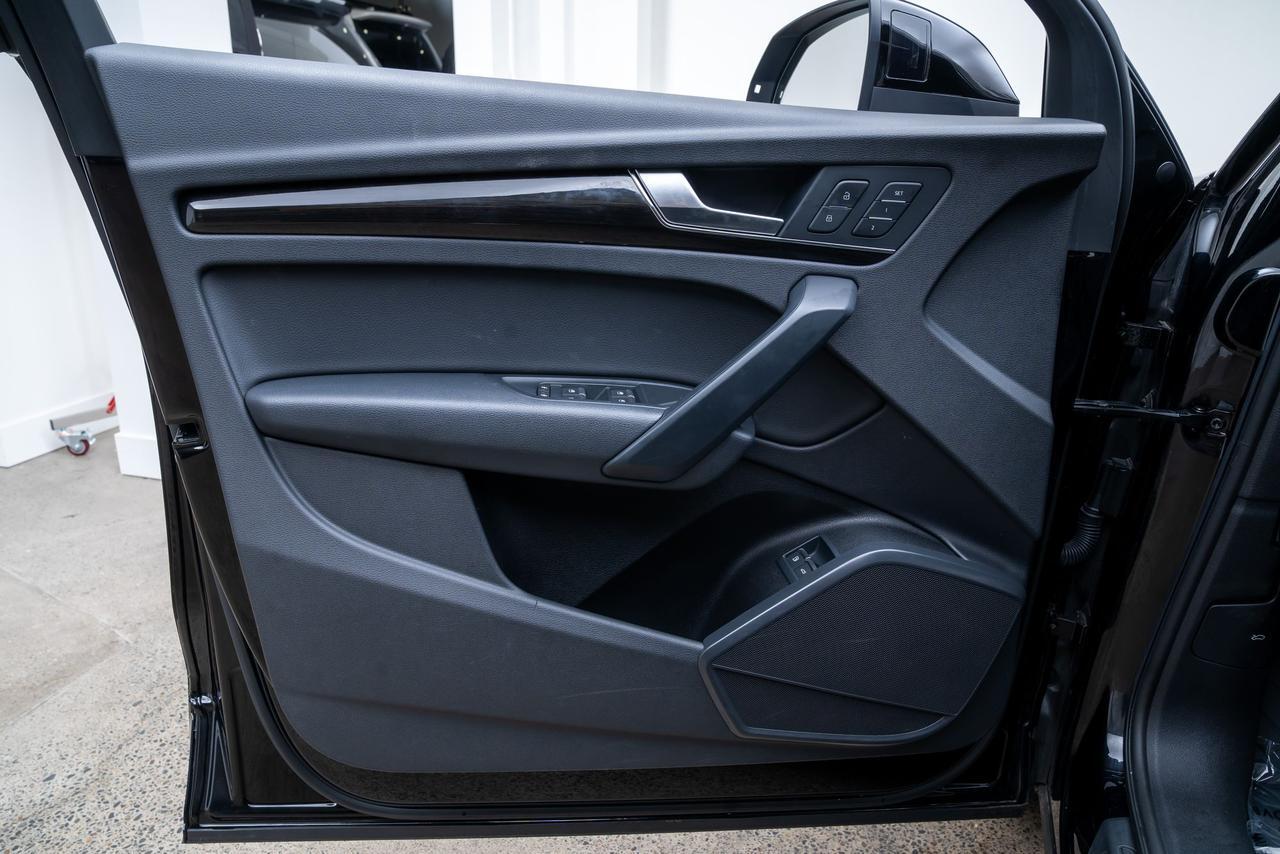 2020 Audi Q5 e 55 Premium Convenience Plus Package / Panoramic Roof Portland OR