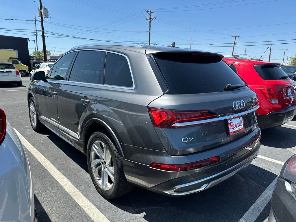 2020 Audi Q7 55 Premium
