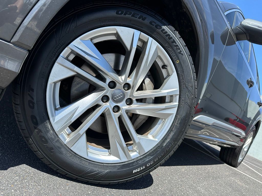 2020 Audi Q7 55 Premium