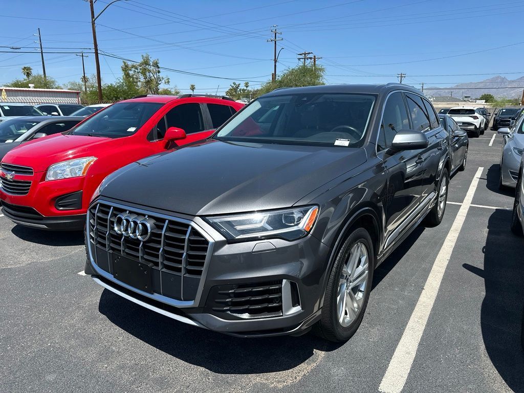 2020 Audi Q7 55 Premium