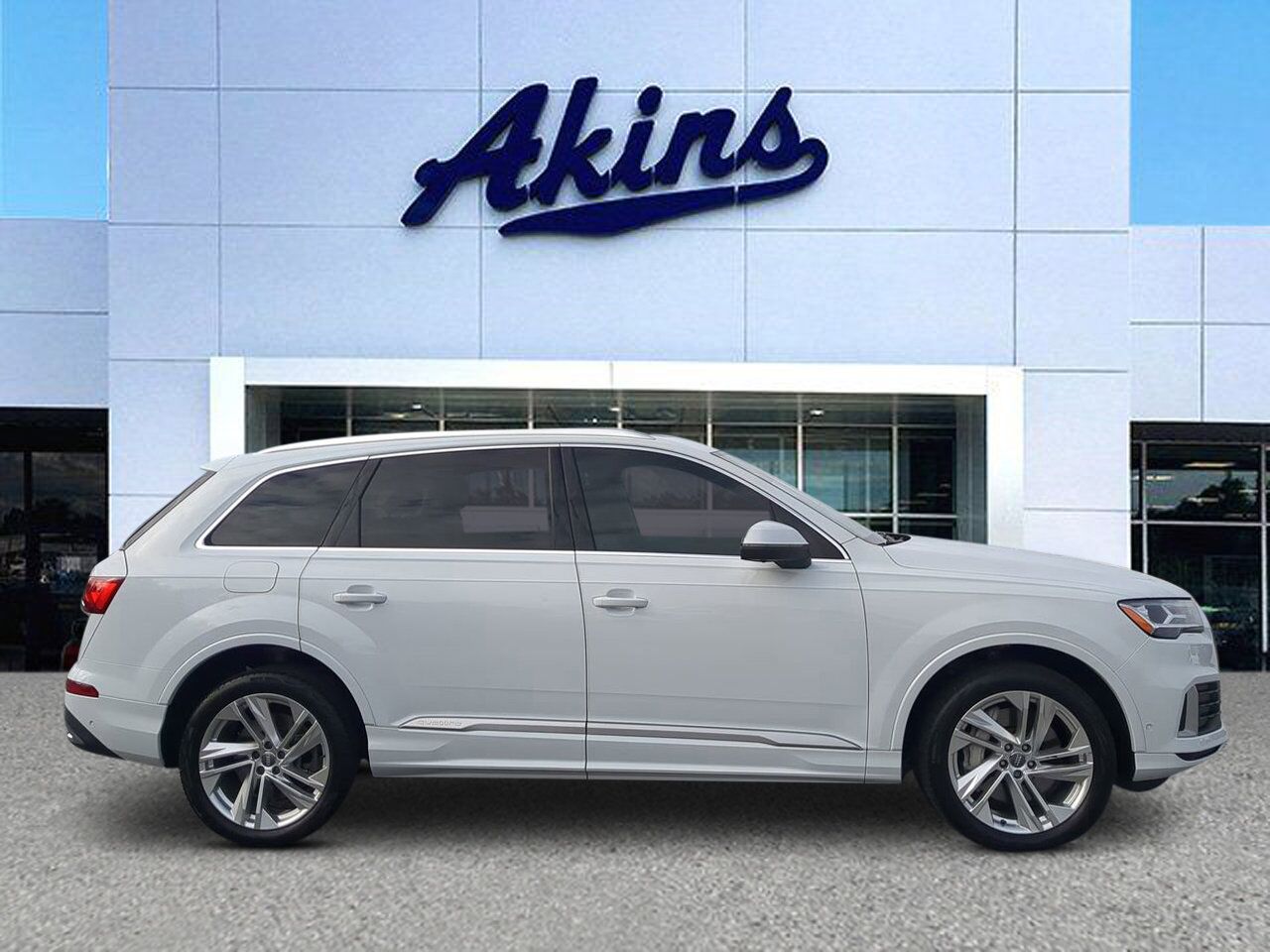 2020 Audi Q7 Premium Plus