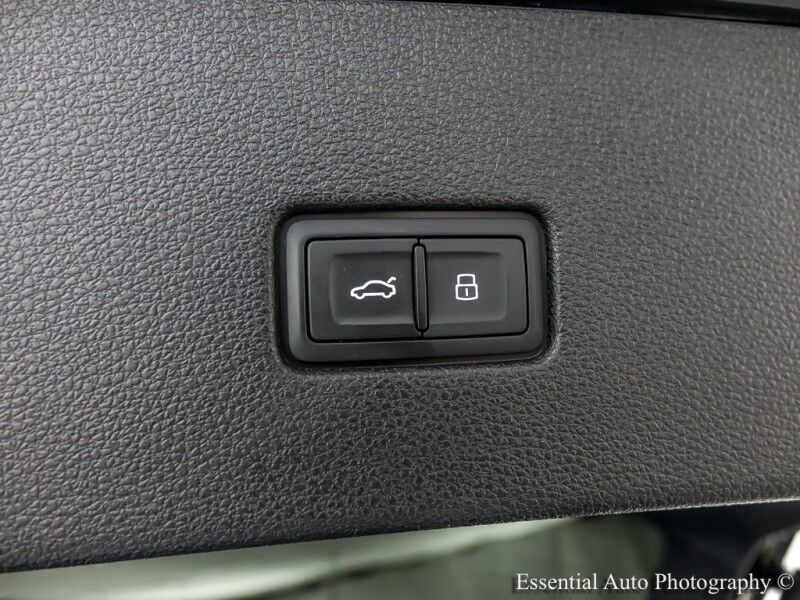 2020 Audi Q8 Premium Plus Willowbrook IL