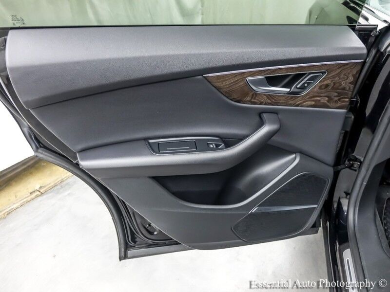 2020 Audi Q8 Premium Plus Willowbrook IL