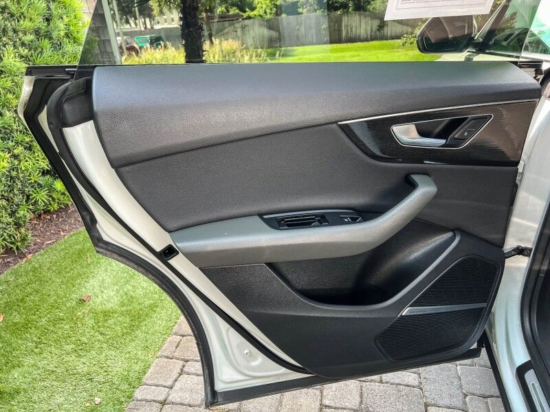 2020 Audi Q8 Premium Plus Wilmington NC