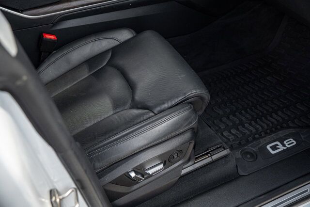 2020 Audi Q8 Prestige Luxury Package  Selma TX