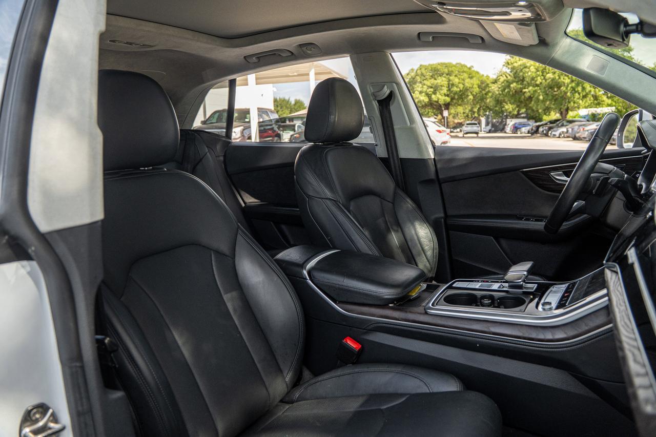 2020 Audi Q8 Prestige Luxury Package  Selma TX