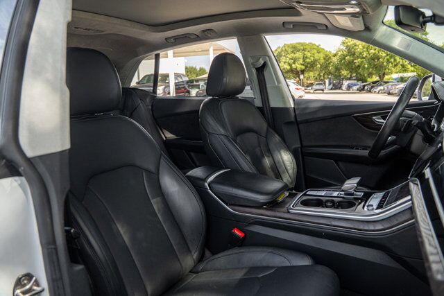 2020 Audi Q8 Prestige Luxury Package  Selma TX