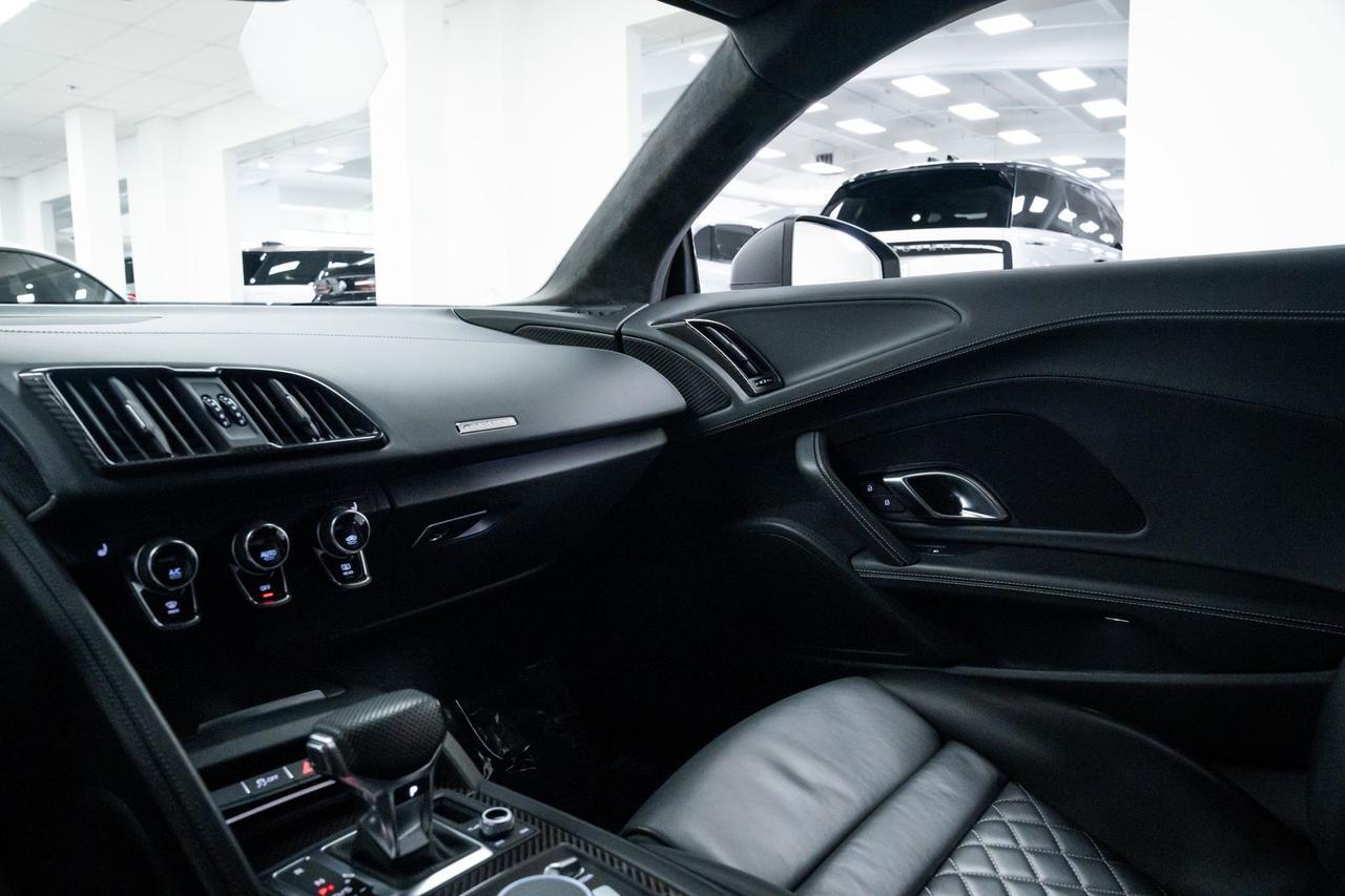 2020 Audi R8 5.2 Carbon Package Full Leather Package Portland OR