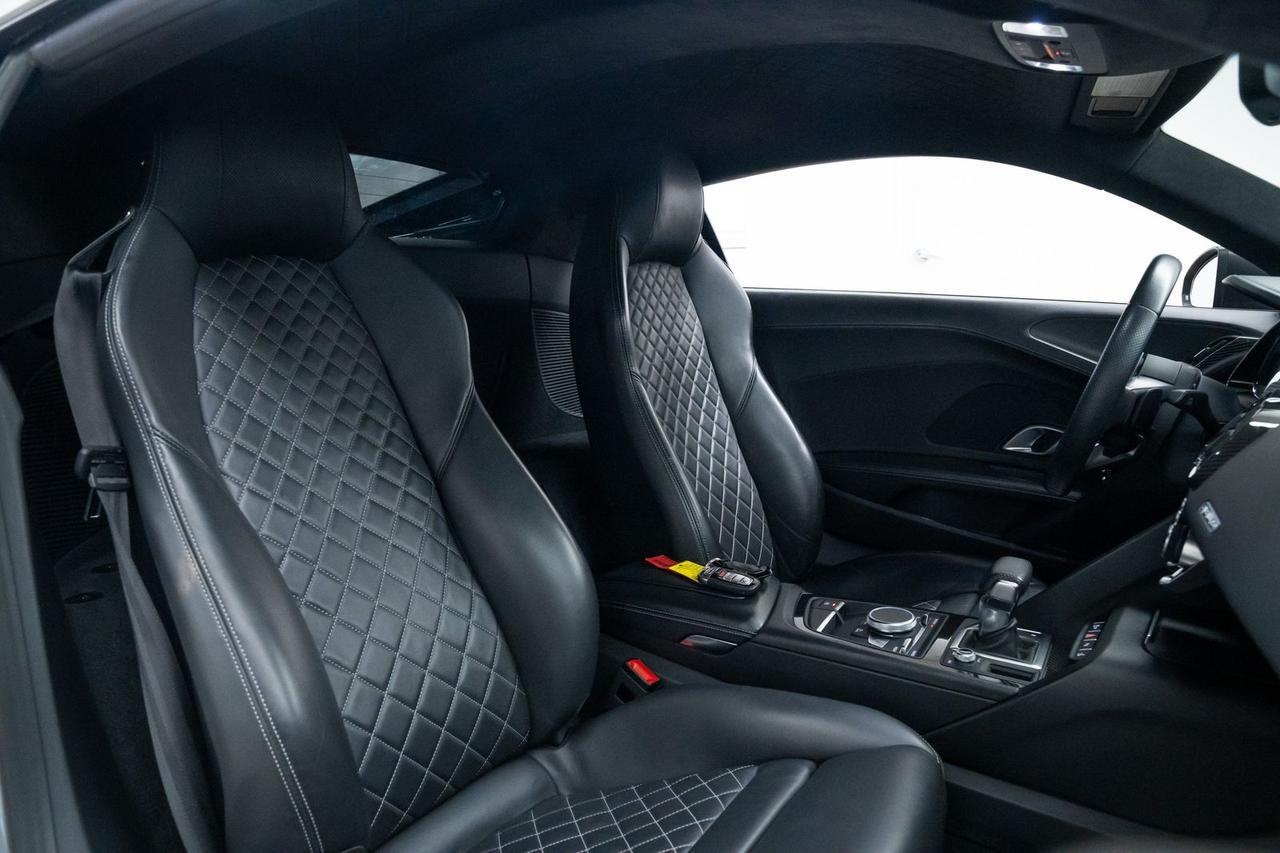 2020 Audi R8 5.2 Carbon Package Full Leather Package Portland OR