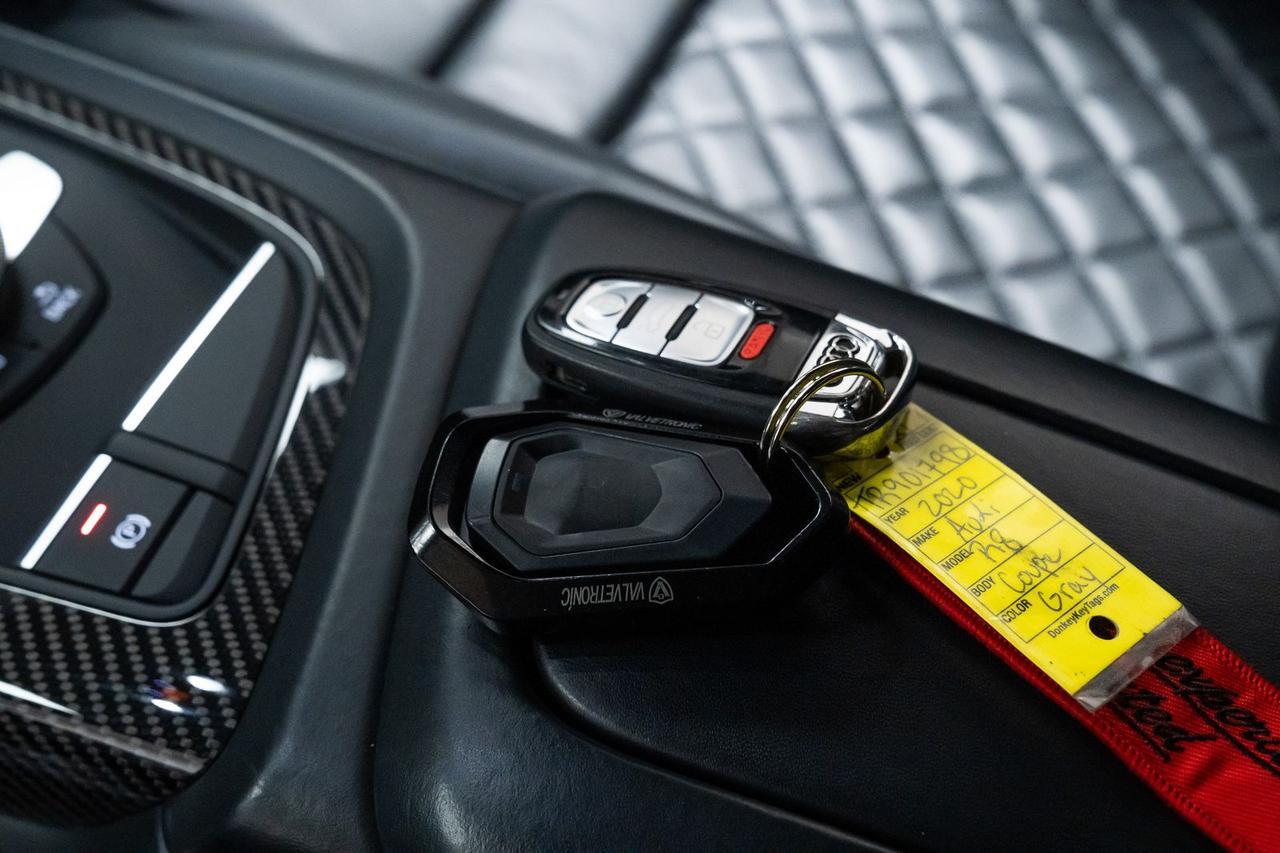 2020 Audi R8 5.2 Carbon Package Full Leather Package Portland OR