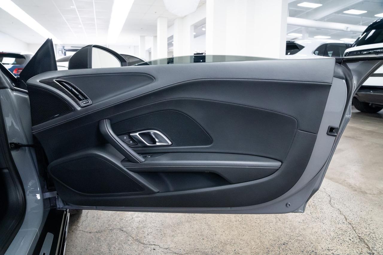2020 Audi R8 5.2 Carbon Package Full Leather Package Portland OR