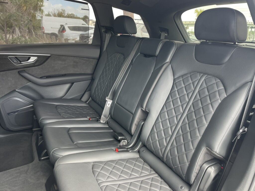 2020 Audi SQ7 PRESTIGE~1 OWNER~CLEAN CARFAX~LOW MILES~REGULAR MAINTENANCE~ONLI Sarasota FL