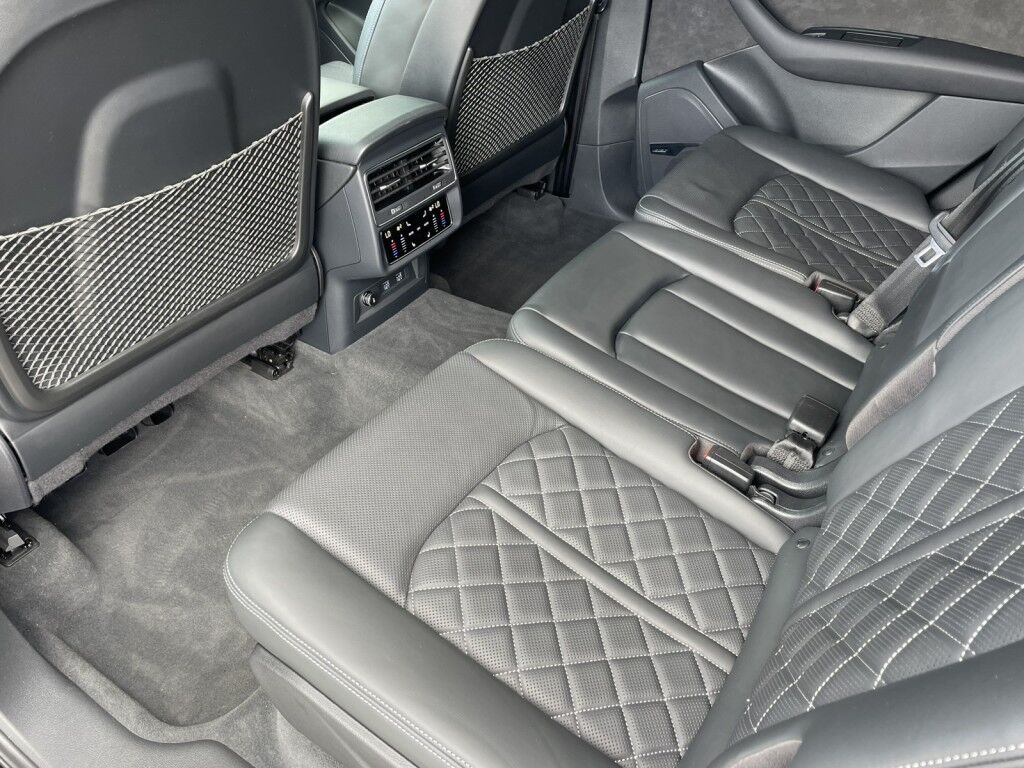 2020 Audi SQ7 PRESTIGE~1 OWNER~CLEAN CARFAX~LOW MILES~REGULAR MAINTENANCE~ONLI Sarasota FL