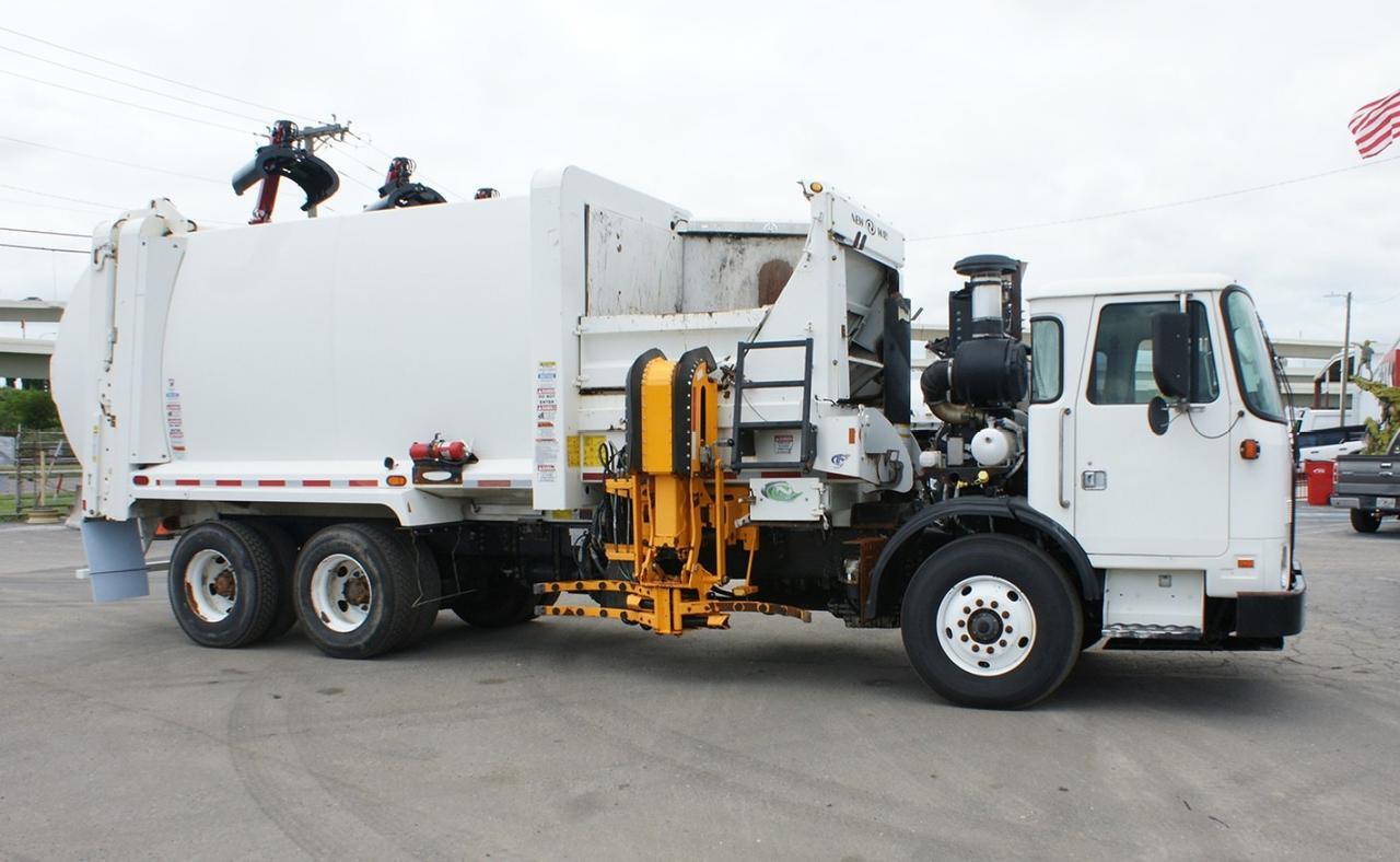 2020 Autocar ACX64 31 Yard New Way Side Loader Garbage Truck Tampa FL