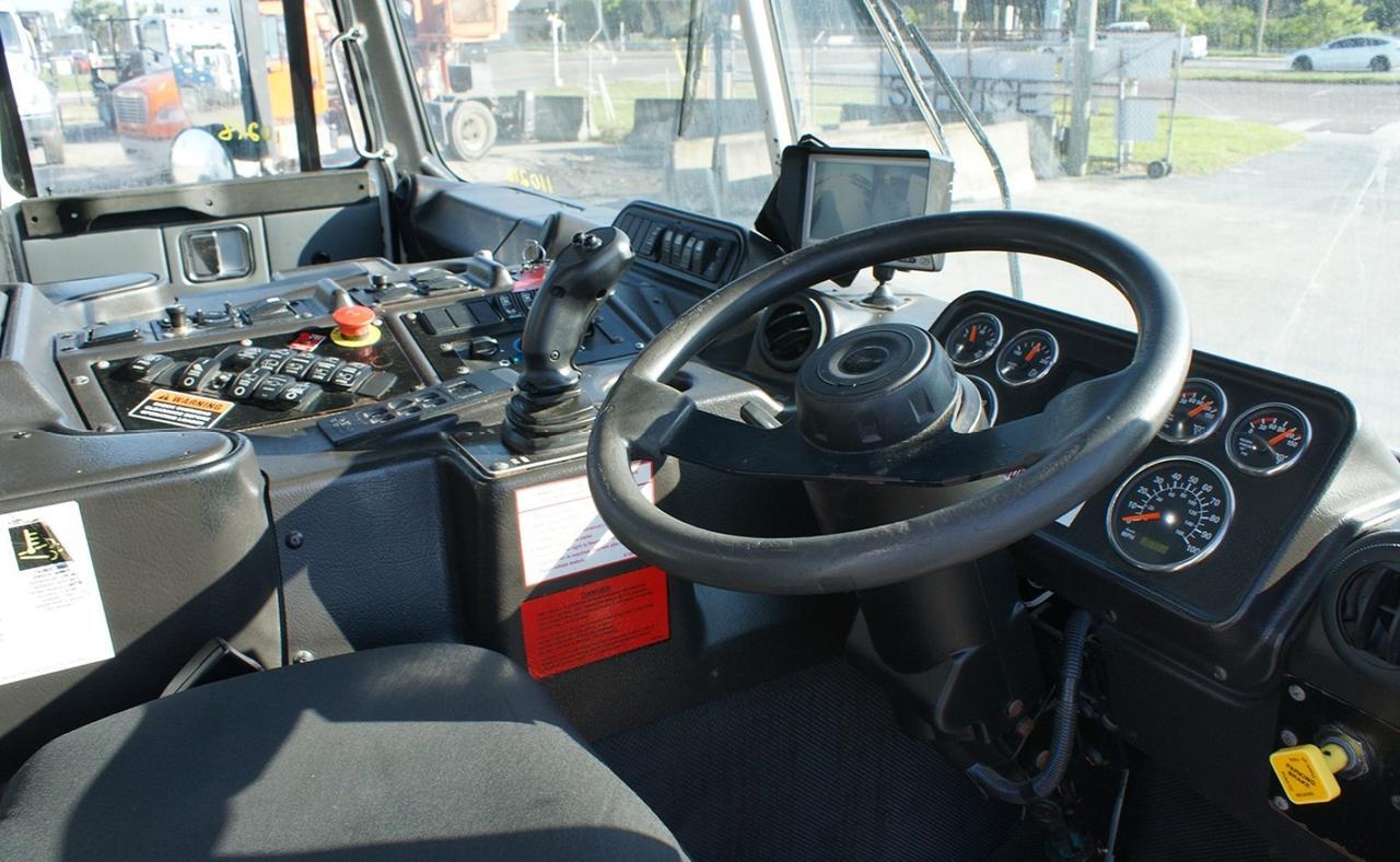 2020 Autocar ACX64 31 Yard New Way Side Loader Garbage Truck Tampa FL