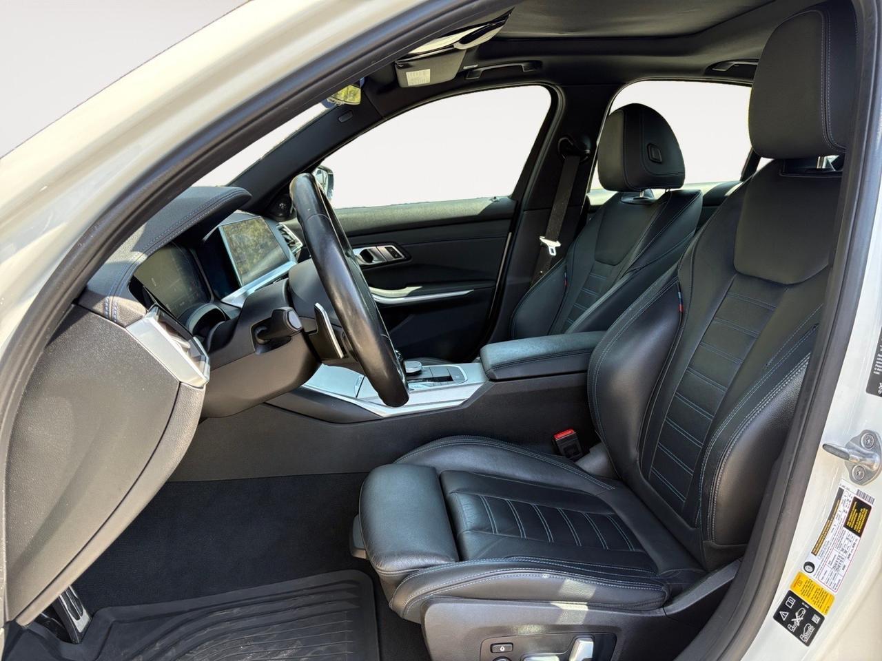 2020 BMW 3 Series 330i xDrive, BLIND SPOT ALERT, LANE KEEP ASSIST, SPORT & ECO DRIVE MODE, IDRIVE MODE, PADDLE SHIFTERS, POWER TRUNK, EXTERIOR PICTURE VIEW, 360 BACKUP CAMERA, SUNROOF, APPLE CARPLAY/ANDROID AUTO, AUTO START/STOP, WIRELESS CHARGER, FORWARD COLLISION AL Virginia Beach VA